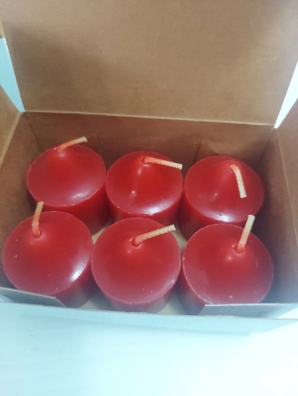 18 NEW Partylite Cinnamon and bayberry V06199 Votive Candles NEW IN BOXES